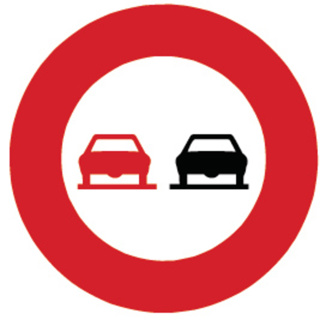 Signal 2.44 Überholen verboten